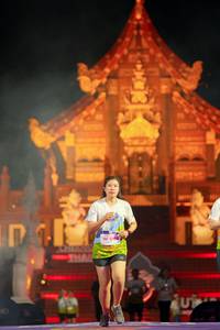 BIB: 201, 094
                            <button type="button" onclick="openModal(22473697)" class="btn btn-primary btn-sm float-right btn-popup" data-toggle="modal" data-target=".modal-high-quality">
                        <i class="fas fa-shopping-cart"></i> Add to Cart
                    </button>
                                            <button type="button" onclick="isThisMe(22473697, true)" class="btn btn-success btn-sm float-right btn-popup btn-isme hidden" data-toggle="tooltip" data-placement="bottom" title="นี่คือรูปของคุณใช่ไหม คลิกที่นี่เพื่อเอาเข้าอัลบั้ม">
                        <i class="fas fa-plus"></i> Add to album
                    </button>
                    <button type="button" onclick="isThisMe(22473697, false)" class="btn btn-warning btn-sm float-right btn-popup btn-isnotme hidden">
                        <i class="fas fa-ban"></i> Remove from album
                    </button>